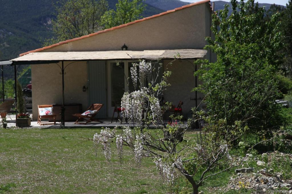 Les Hauts De L'Escoulaou Hotel Castellane Phòng bức ảnh